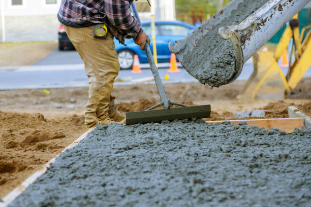 Best Concrete Flooring Contractor  in Stone Mountain, GA